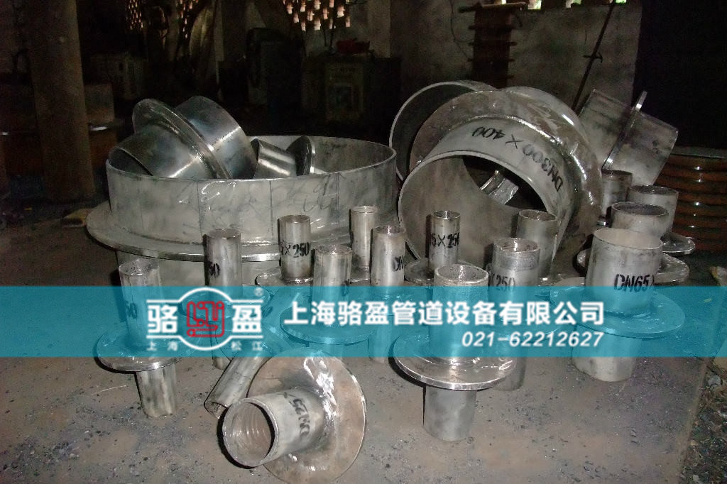 洛陽市老城區(qū)不銹鋼<a href=http://www.m.jiangxiaoju.cn target=_blank class=infotextkey>防水套管</a>的多種規(guī)格對比